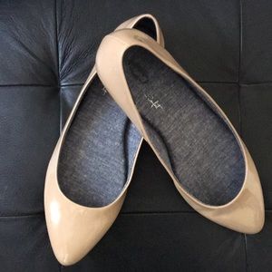 Dr. Scholl’s Memory Fit Patent-Leather Flats